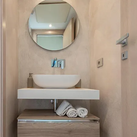 Basumse Apartments, Langhe شقة