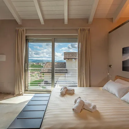 Basumse Apartments, Langhe شقة Roddi